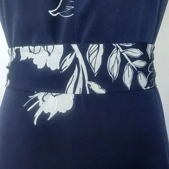 Sandra Darren Women's Navy and White Flower Dress with Tie Belt Size Small - Picture 9 of 11
